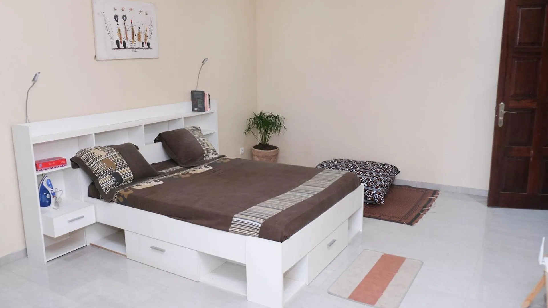 Appartement Confortable Dans Quartier Residentiel Cite Cheikh Amar Aux Mamelles Dakar Senegal